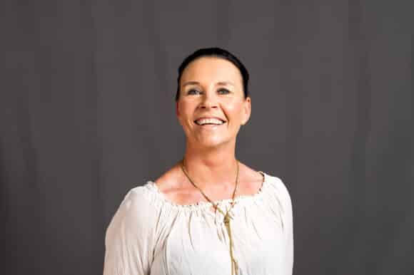 sagarr Tofteland, Åmot Aina